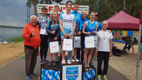 Pie Stropu ezera aizvadīts Daugavpils triatlons